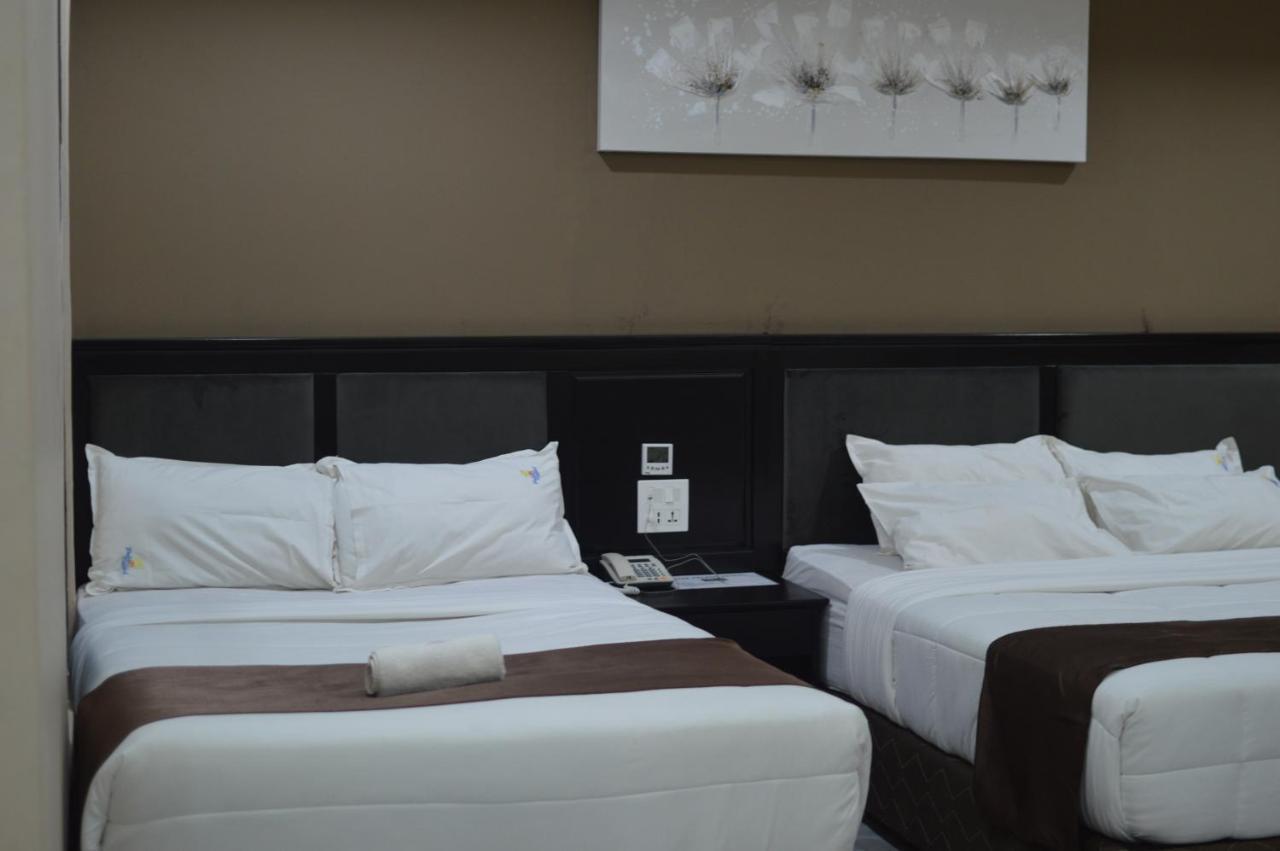 Palm Kalash Hotel Лусака Екстер'єр фото