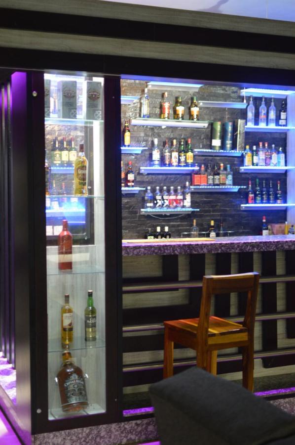 Palm Kalash Hotel Лусака Екстер'єр фото